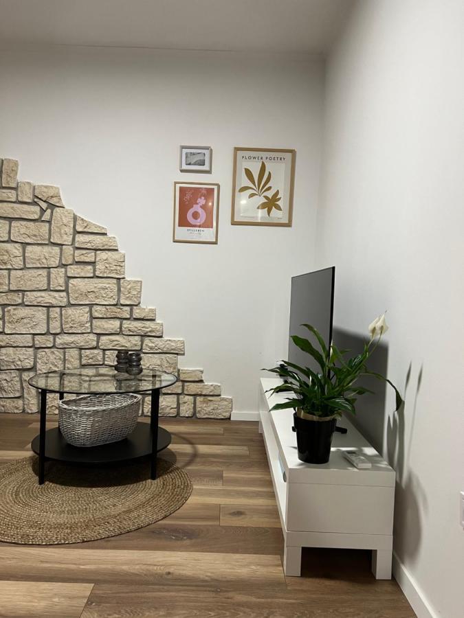 Cinderella Apartment With Free Parking Pula Zewnętrze zdjęcie