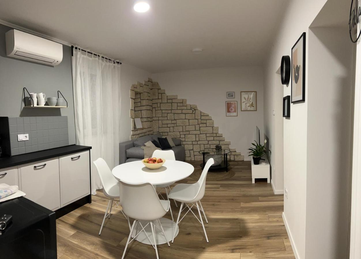 Cinderella Apartment With Free Parking Pula Zewnętrze zdjęcie